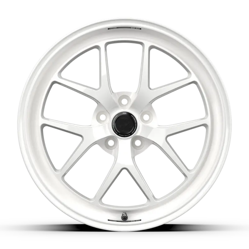 Fifteen52 Sector Rsr 19X9.5 5X114.3 38Mm Et 73.1Mm Center Bore Rally White 1