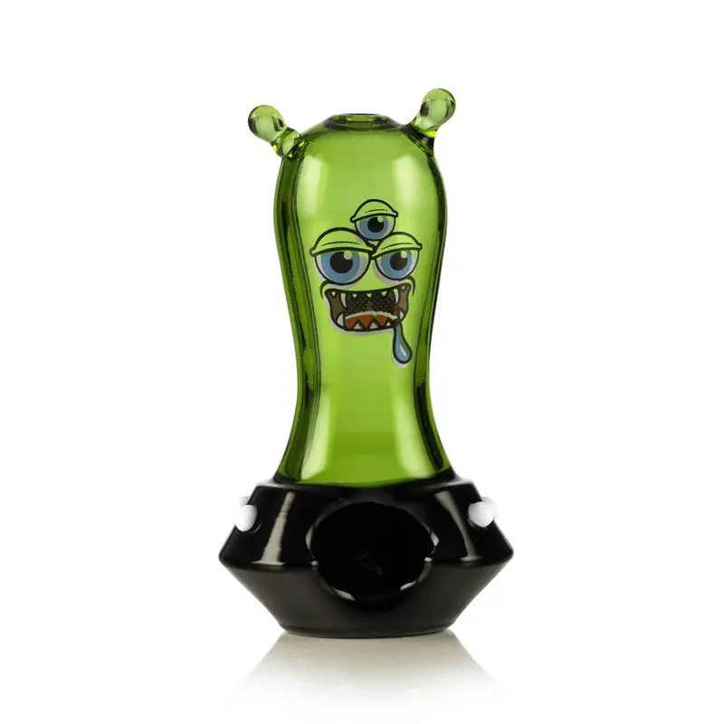 Space Monster Hand Pipe 1